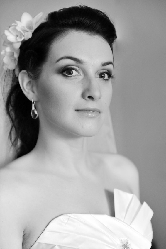 Portrait de mariée en noir et blanc