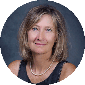 Portrait Linkedin de femme cadre d'entreprise